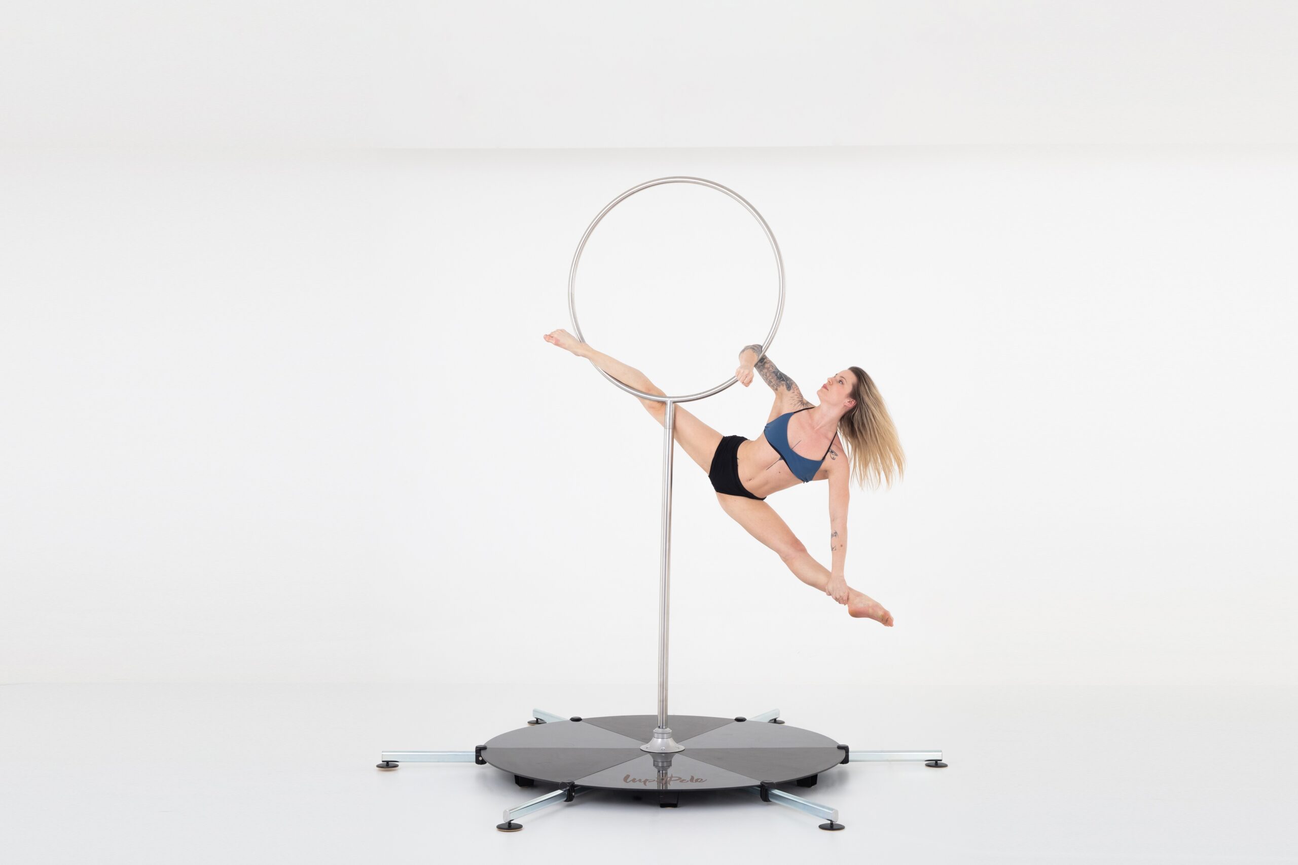 Lupit Lollipop – stainless steel, 30mm tube, 890mm inner diameter